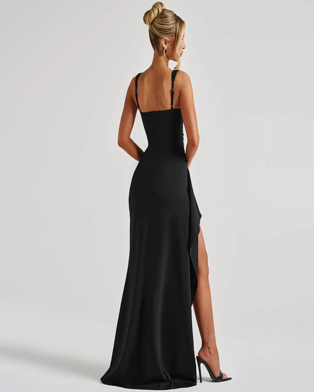 STRAP GOWN